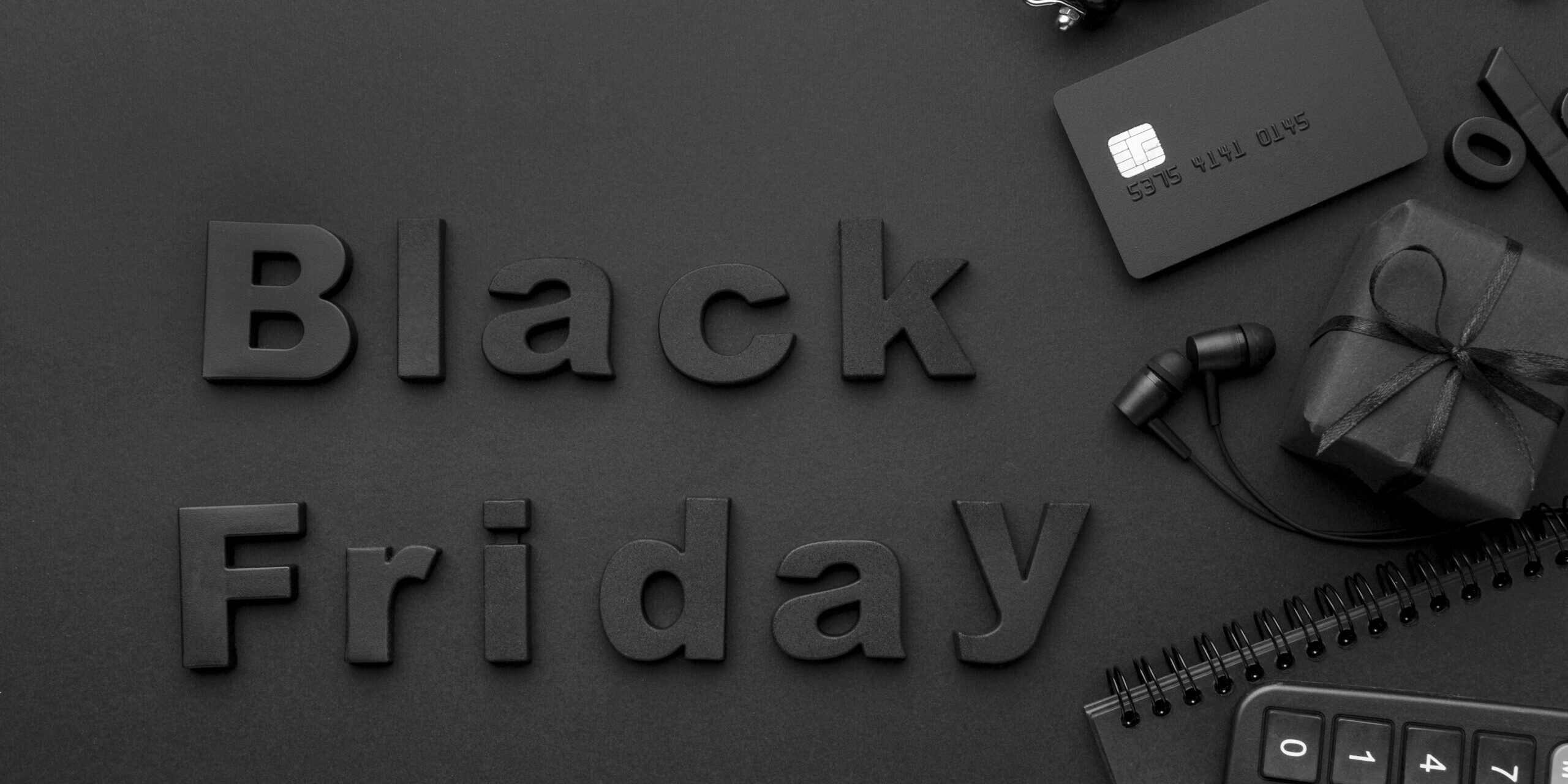 assortiment-elements-vente-black-friday-min préparation de campagnes black Friday